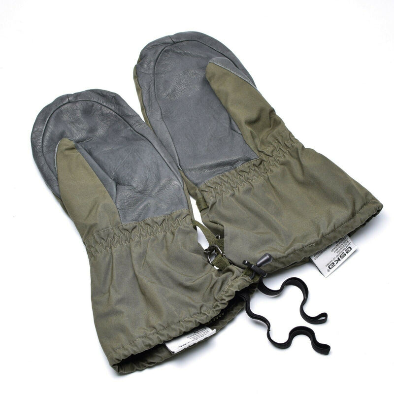 Véritables mitaines de combat militaires imperméables Olive OD GoreTex de l'armée autrichienne