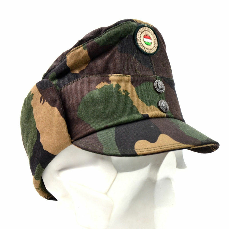 Véritable casquette militaire d'hiver de camouflage hongrois avec badge de couleur NEUF