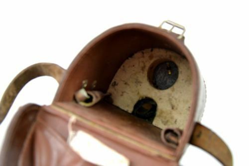 Outil de visée monoculaire ON-M59 et étui en cuir d'origine de l'armée yougoslave.
