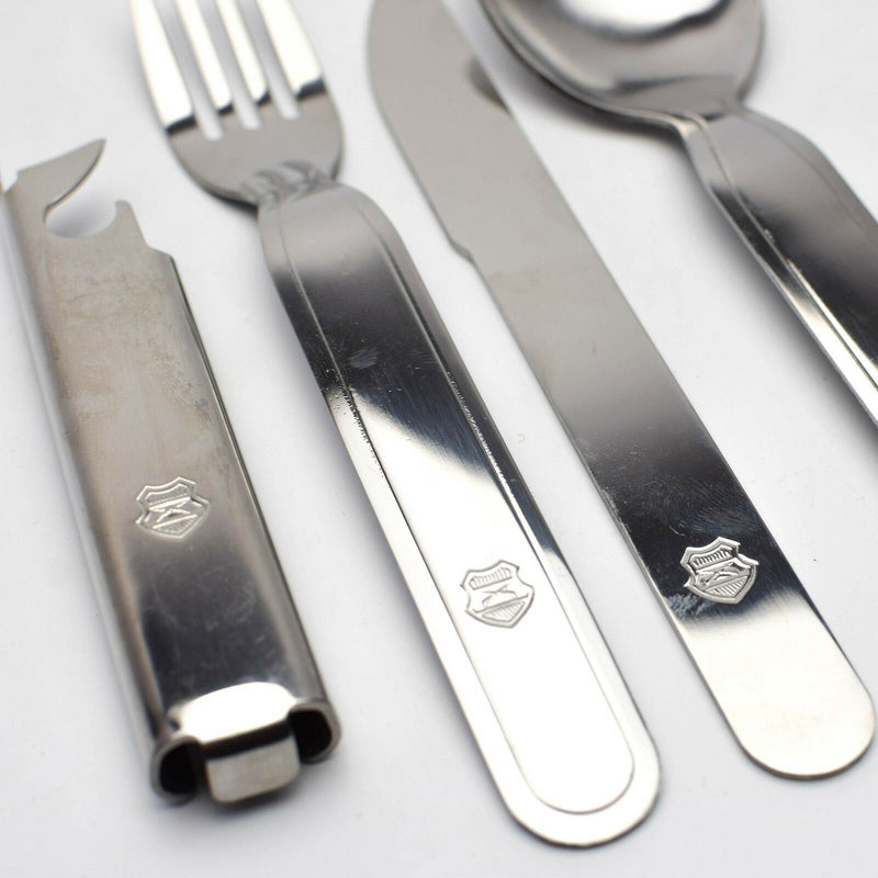 Véritable ensemble de couverts de l'armée hongroise 4 pièces Ustensiles de cuisine couverts militaires NEUF