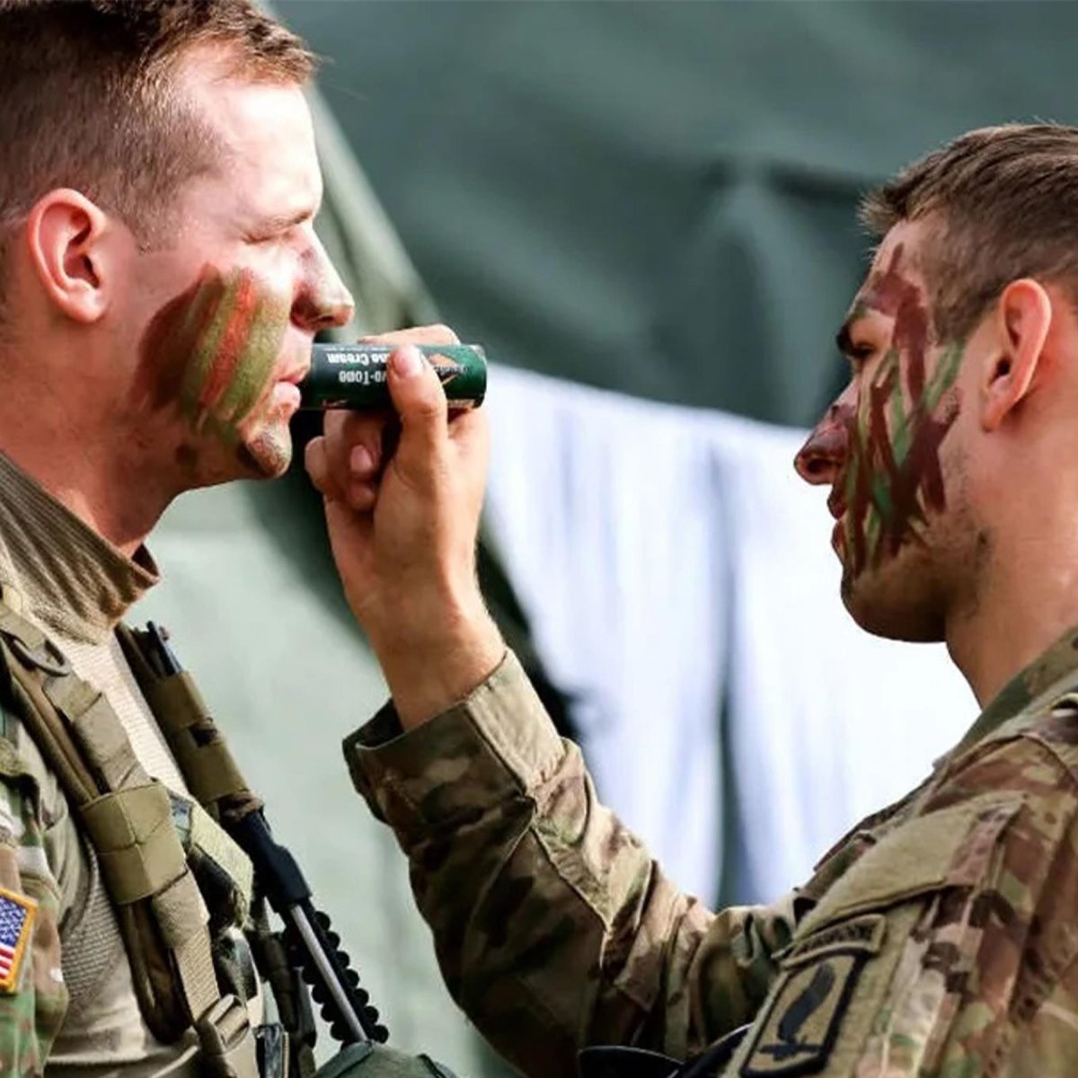 Crème de maquillage en bâton de camouflage de l'armée BCB, masque de maquillage, peinture pour le visage, camouflage OTAN, noir/vert