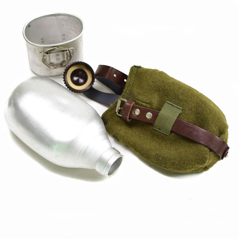 Véritable gourde de l'armée roumaine avec couvercle en feutre, style rétro vintage, comme neuve