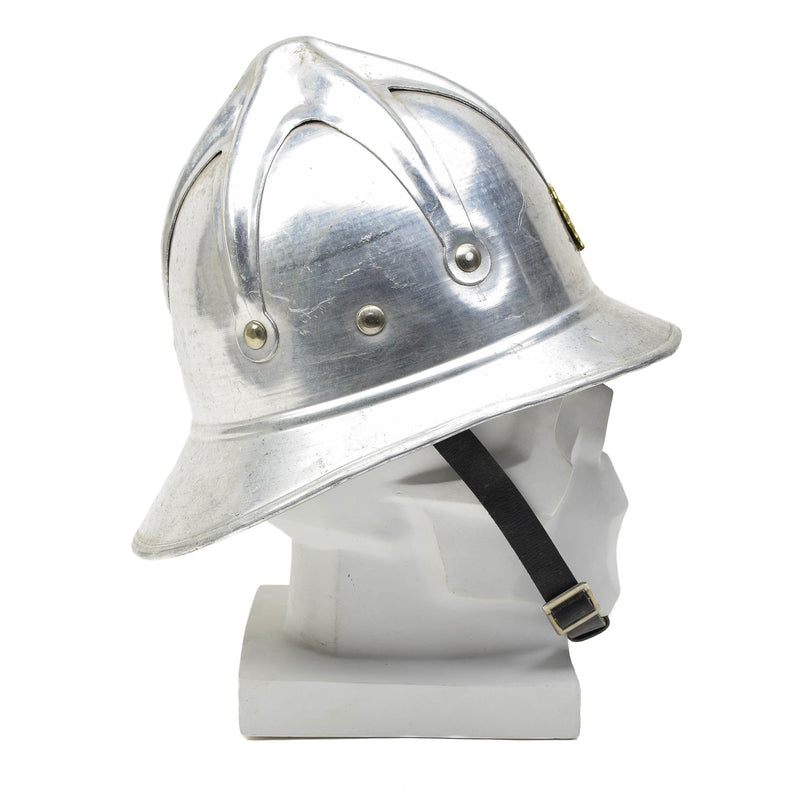 Origineel Joegoslavië Militair Gray Aluminium Brandweerhelm Red Start Badge Army
