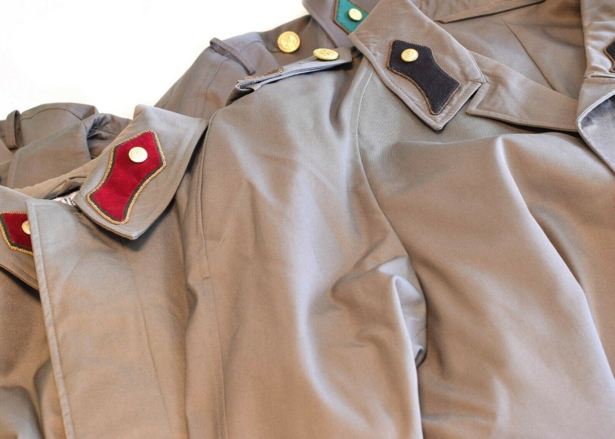 Véritable manteau de l'armée autrichienne, trench-coat militaire, veste longue grise