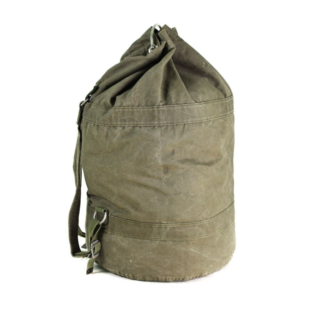 Véritable sac de voyage de l'armée allemande avec bretelles et grand sac à dos avec serrure