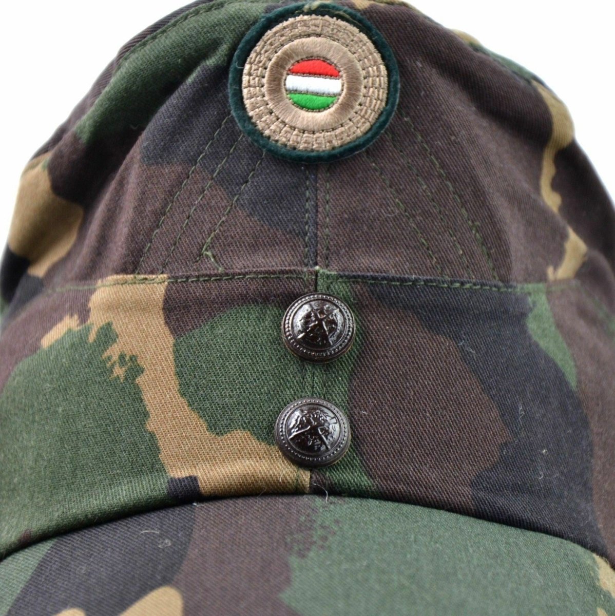 Echte Hongaarse camo -leger Winter Cap Militaire veldhoed met kleurenbadge nieuw