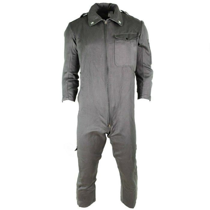Véritable combinaison militaire grise de l'armée italienne avec fermeture éclair sur le devant, poche poitrine et tissu en coton mélangé durable.
