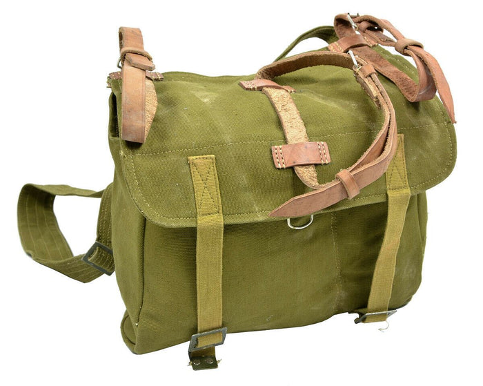 Echte Roemeense leger olijf canvas broodtas met leren riemen, duurzame militaire overtollige rugzak voor gebruik buitenshuis.