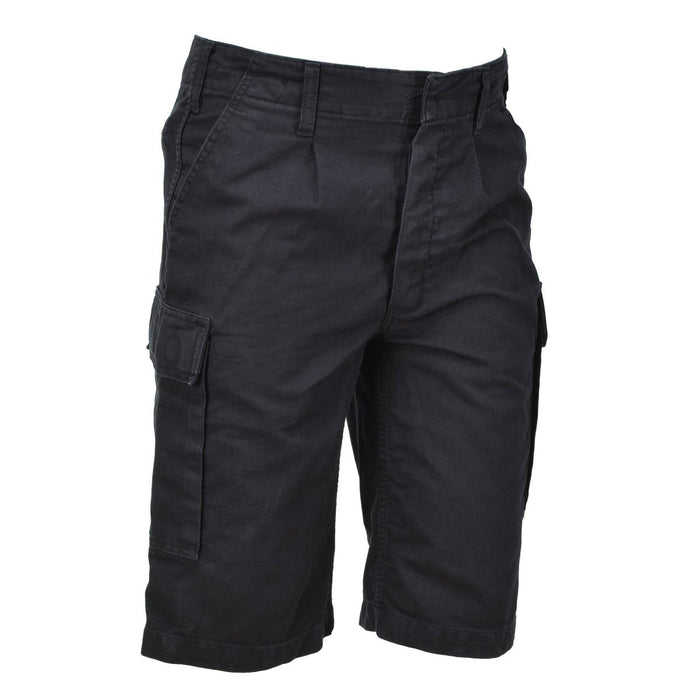Zwarte militaire bermudashort op knielengte met cargozakken, duurzame stof en verstelbare tailleband voor gebruik buitenshuis.