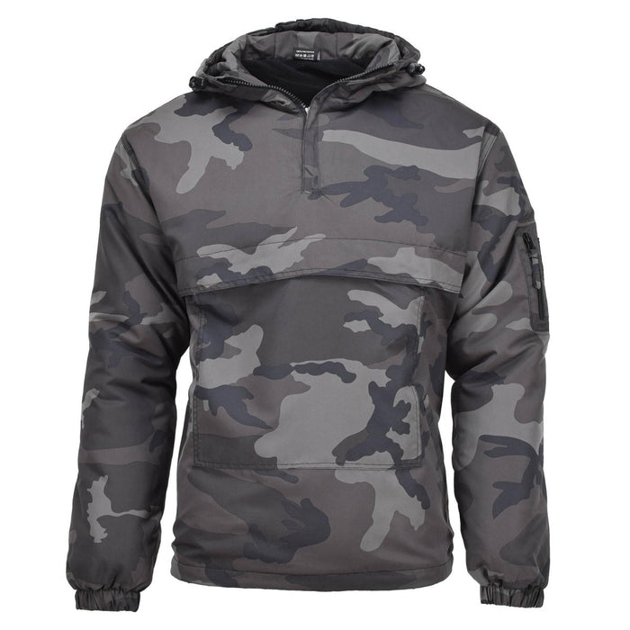 Veste anorak légère à capuche MIL-TEC en camouflage de nuit CCE avec poche à rabat sur le devant et poche zippée sur la manche