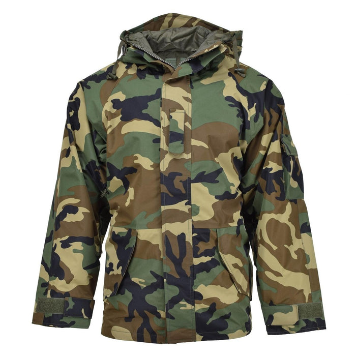 Veste camouflage Woodland de style militaire MIL-TEC avec Gore-Tex 3 couches imperméable et coupe-vent pour une protection contre la pluie