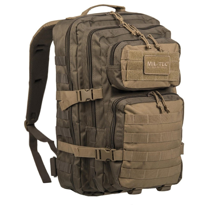 MIL-TEC US Assault Ranger olijfkleurige 20L tactische rugzak met meerdere compartimenten en verstelbare bandjes voor wandelen en trekking.