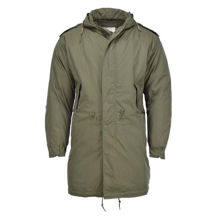 Olijfgroene MIL-TEC M51 parka in militaire stijl met capuchon, stevige stof en gewatteerde uitneembare voering voor veelzijdige buitenkleding