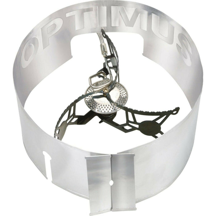 Lichtgewicht Optimus Vega opvouwbare kampeerkachelbrander met ingebouwd windscherm voor draagbaar buitenkoken.