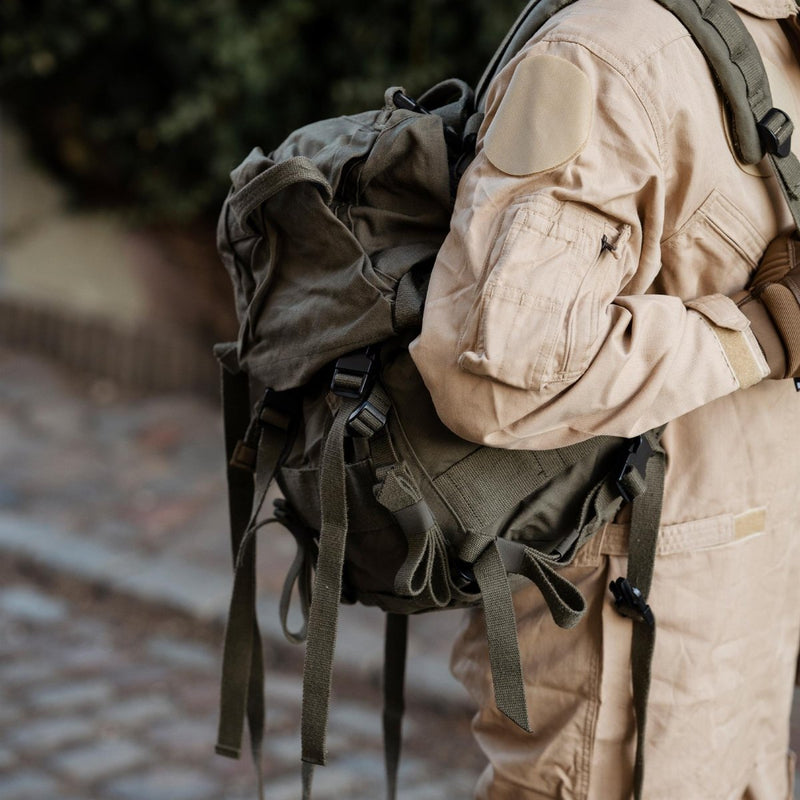 Sac à dos tactique militaire d'origine autrichienne avec couvercle supérieur amovible 25 l OD Green