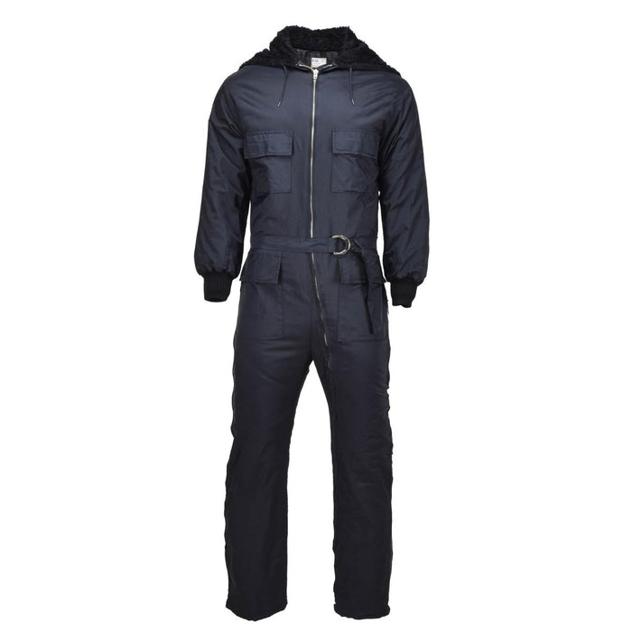 Zwarte originele Nederlandse militaire winteroverall met capuchon van imitatiebont, meerdere zakken, verstelbare manchetten en riemgesp.