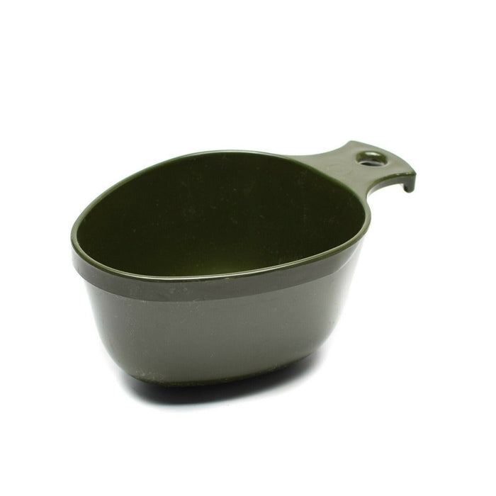 Duurzame groene plastic beker uit het Zweedse leger met handvat voor kamperen, wandelen en buitengebruik, geschikt voor Trangia kookset.