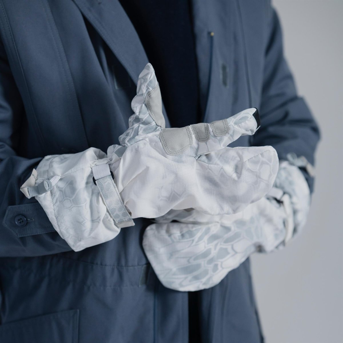 Gants tactiques légers de l'armée américaine, originaux, écran tactile, camouflage blanc