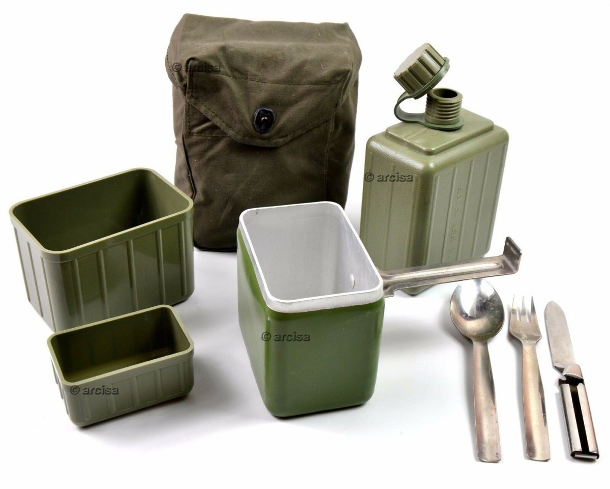 Originele Joegoslavische puinhoopkit. Leger Military Mess Kit Canteen bestek