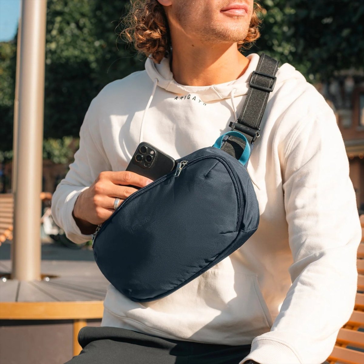 Pacsafe V Sac à bandoulière Crossbody 5L Antift PVC PVC ARE REPULLE