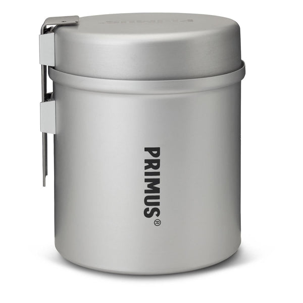 Compact and lightweight Primus Essential Trek Pot with ceramic coating for efficient outdoor cooking and easy cleaning.
