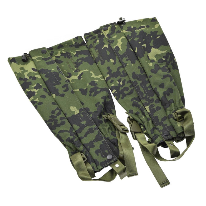 Paar TACGEAR waterdichte beenkappen in Deense M84 camouflage met verstelbare bandjes en metalen haken voor bescherming buitenshuis